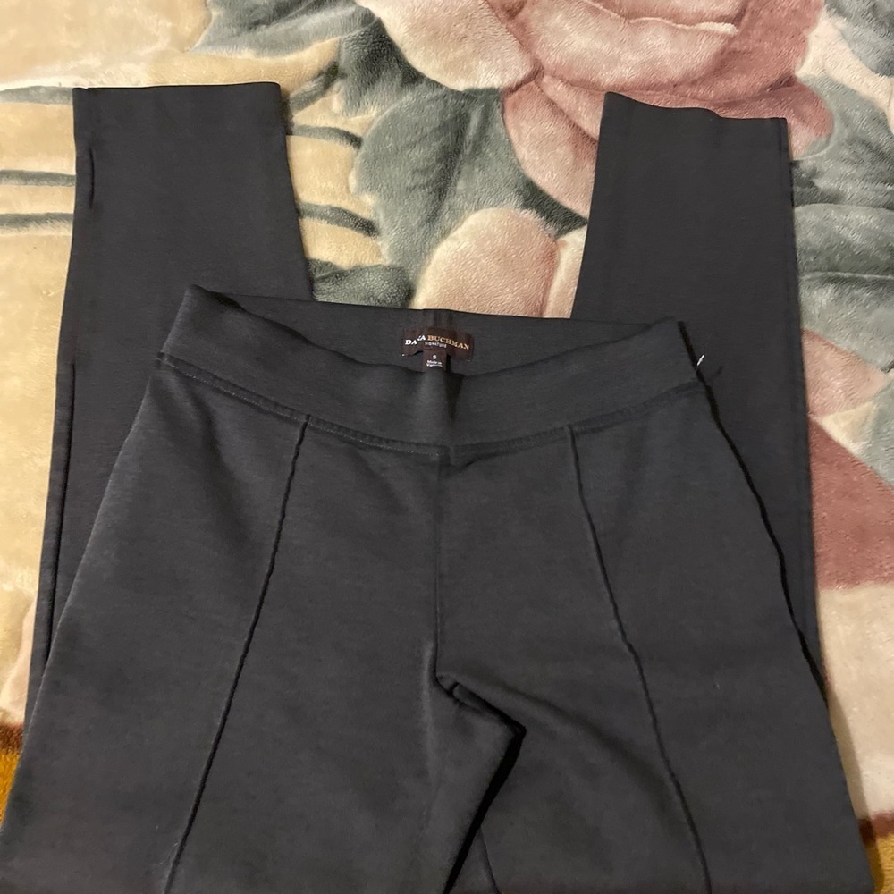 Dana Buchman Women’s Signature  elastic waist pull up